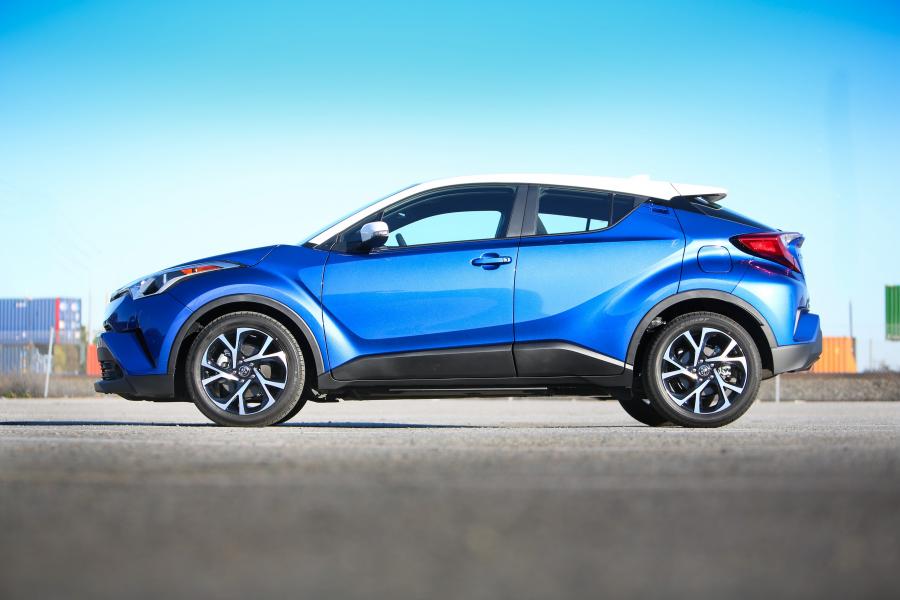  Toyota C-HR R-Code 2017 года  (NA) (фото 29 из 29)